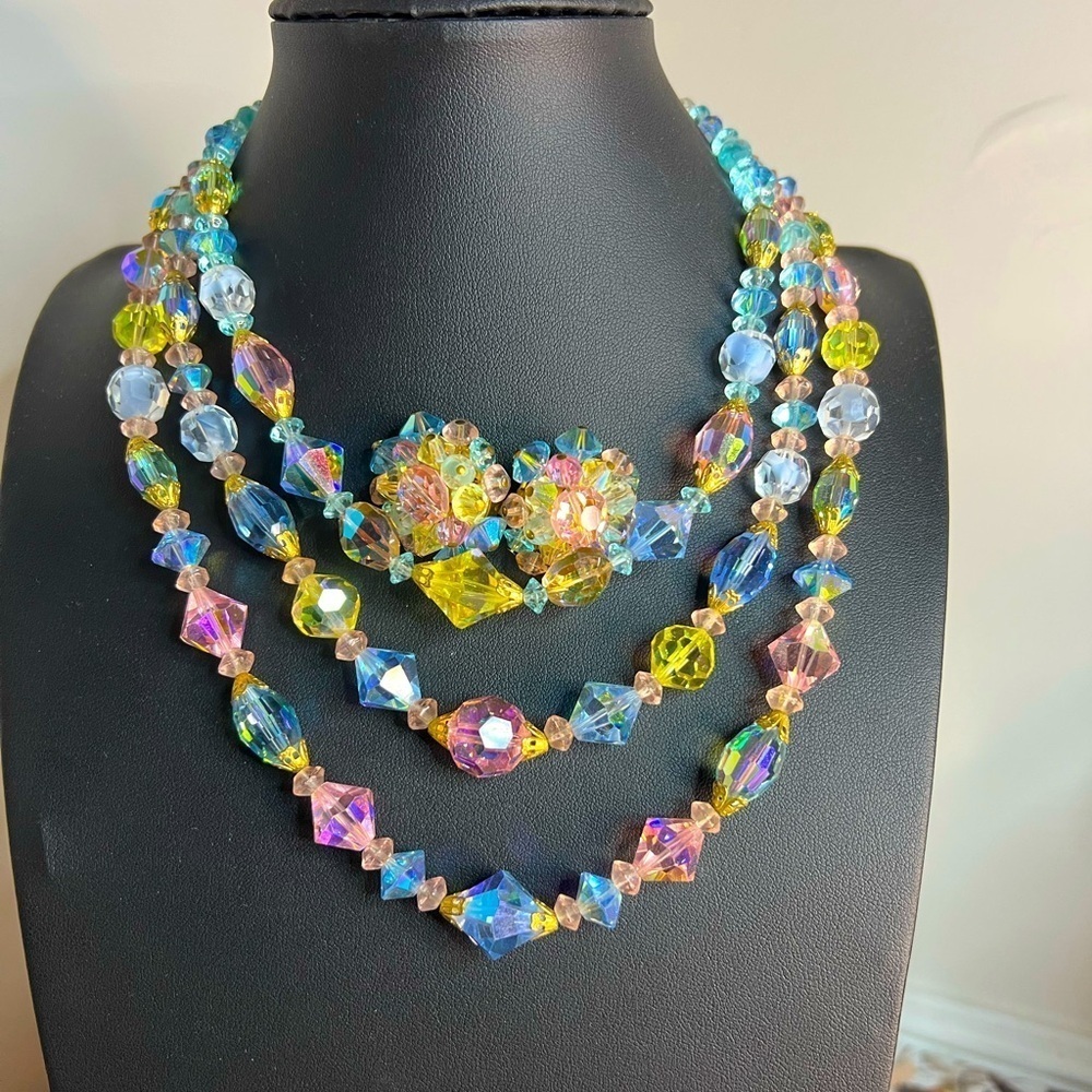 Vintage Colorful Aurora Borealis Glass Necklace & Clip On Earring Set 17” D15